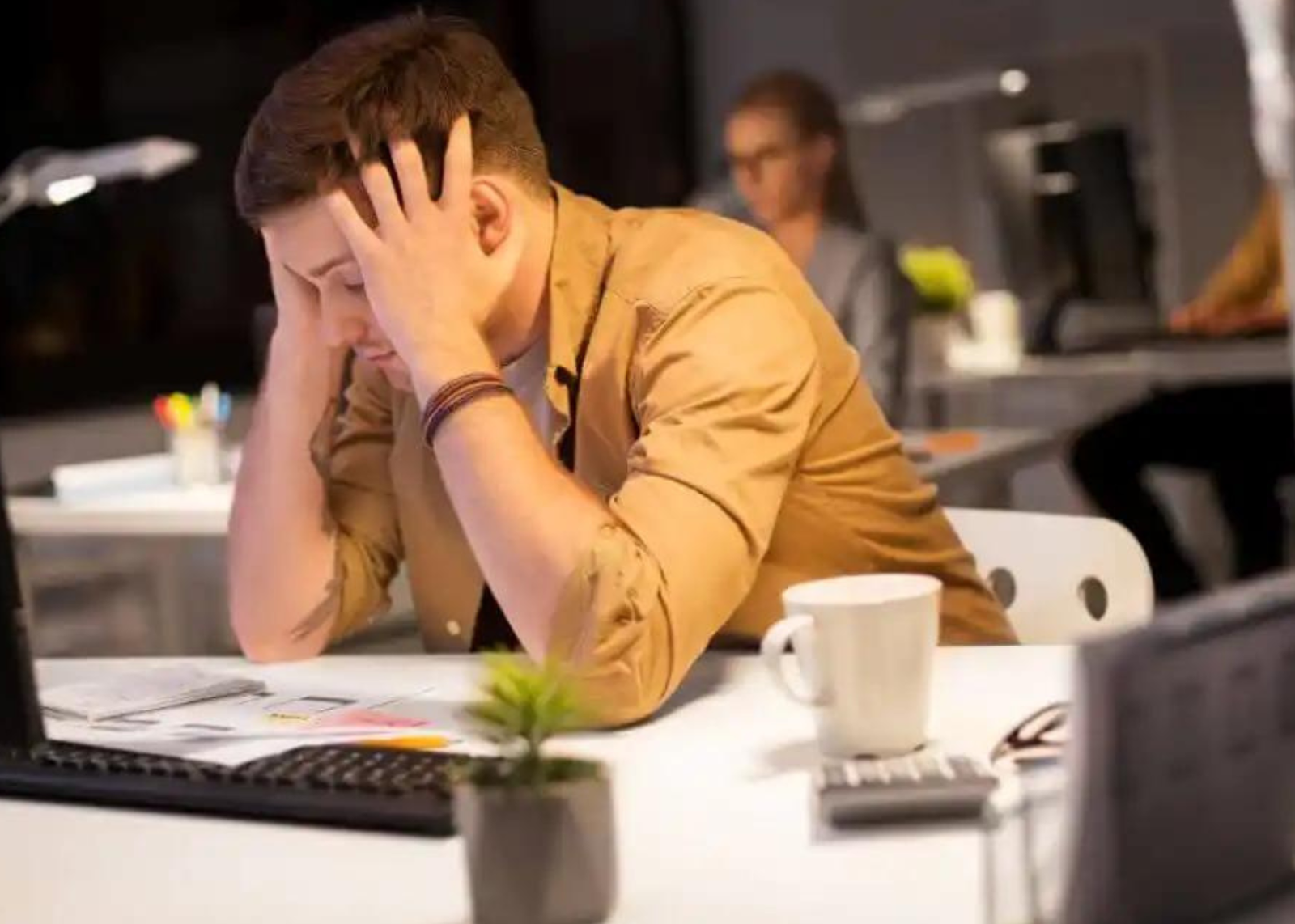 Identifica si sufres de estrés laboral con los siguientes síntomas